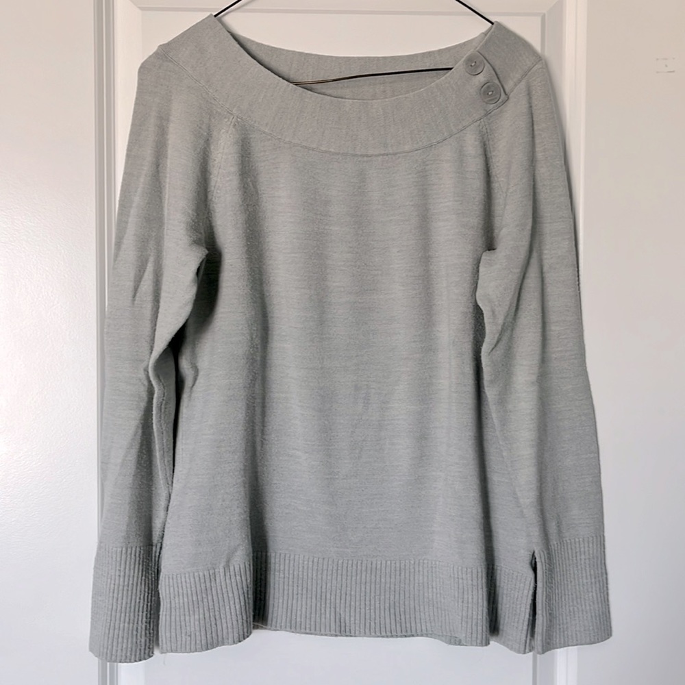RW&Co sweater size L